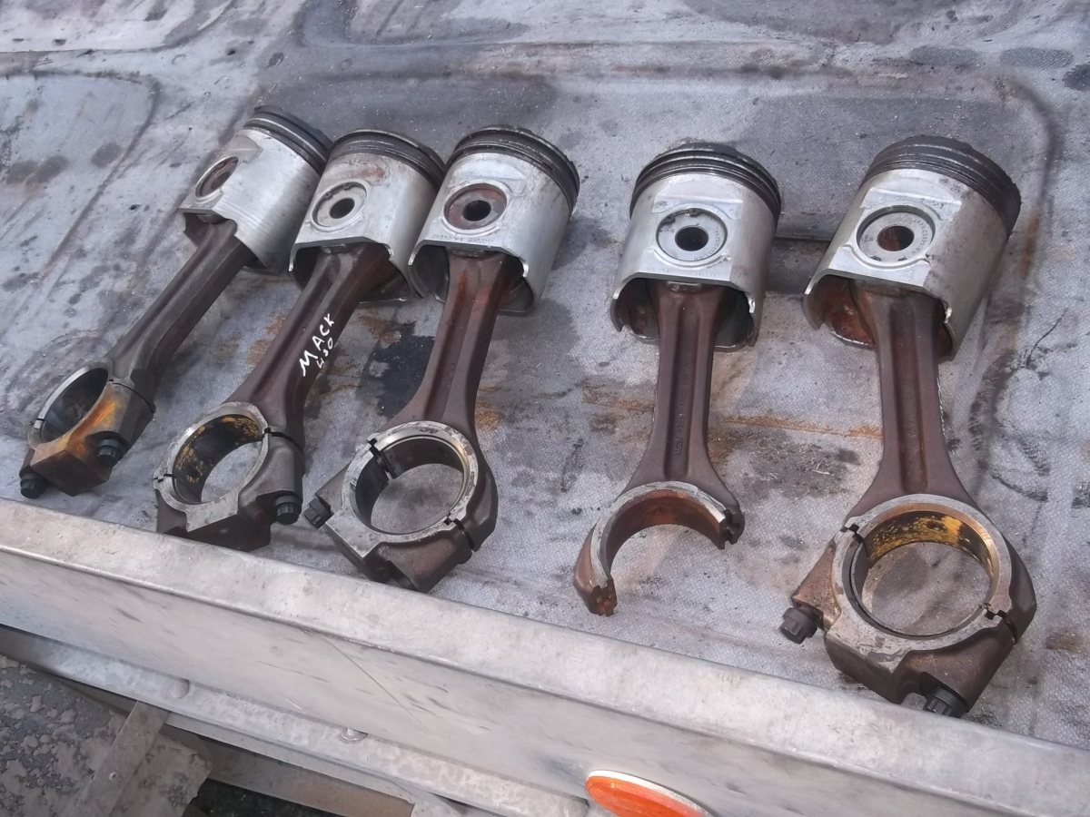 9470 поршня 5010284508 шатуны 5010284499 MACK430 рено магнум