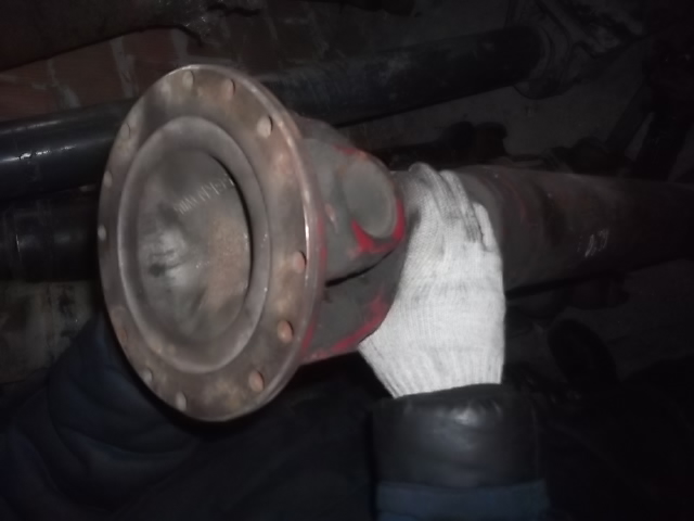 4077 карданный вал 12 отв. Длина 1220 VOLVO RENAULT рено вольво