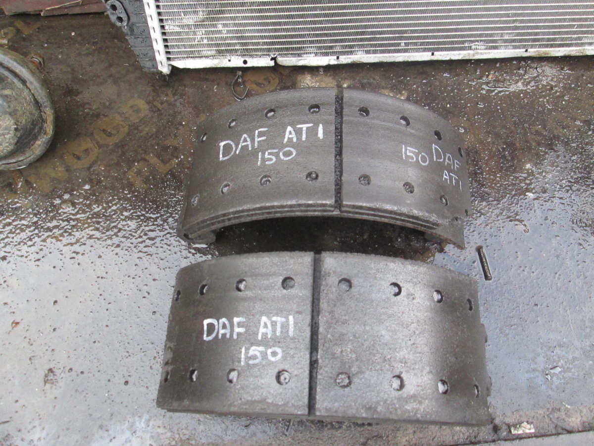 20998 колодка тормозная передняя 1246530 150мм DAF95ATI