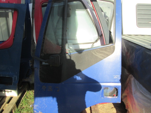 23600 дверь левая ивеко стралис Iveco Stralis 504015938