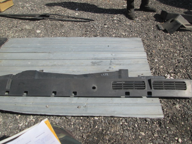 23574 Решетка стеклоочистителя планка под лобовое стекло вольво VOLVO FH12 8189295