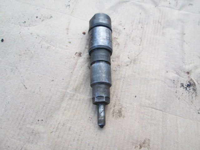 23846 0432191589 76500437 Форсунка топливная OM501 Mercedes Actros 2001