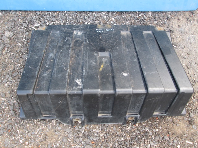 24500 81418606090 Крышка АКБ MAN TGA Ман