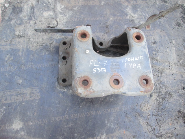 25317 1605751 кронштейн ГУРа Volvo FL7 вольво