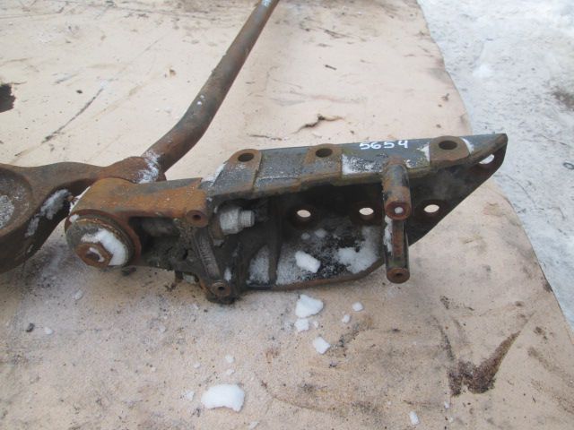 25654 кронштейн торсиона подвески кабины правый вольво F12 1611038