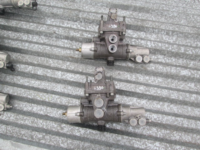 26396   Регулятор тормозных сил  knorr BR5616  81521616355  MAN F2000 M2000