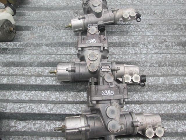 26395   Регулятор тормозных сил  knorr BR5607  4757110127  81521616268 MAN F2000 F90