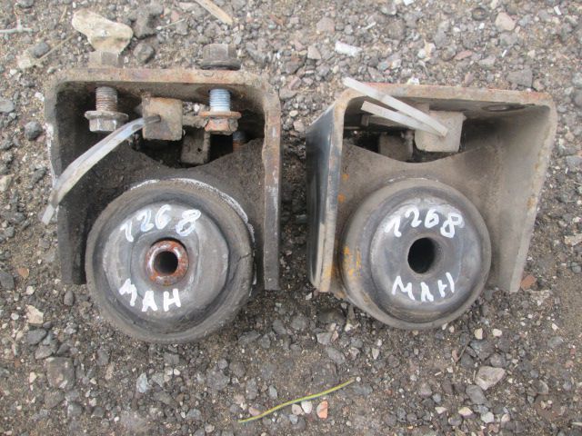 27268 Подушка двигателя передняя 81415066339 81415066338 MAN F2000 TGA D2866LF28