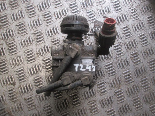 27242 Клапан ускорительный 9730112000 35180190090  81521169071 MAN F2000 TGA D2866LF28