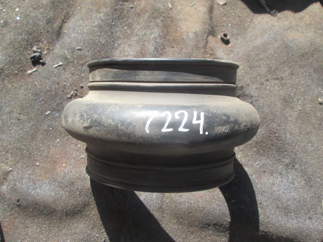 27224 Гофра муфта от воздушного фильтра 81964200242 MAN F2000 TGA D2866LF28