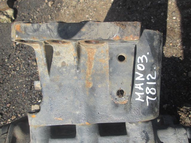27812 27919 Кронштейн гура 81461100168 81461103173 MAN TGA 2003