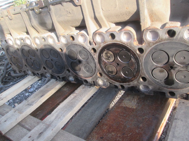 27899 Головка блока цилиндров 51031006170 51031006289 51031013460 MAN TGA D2066LF02 2007