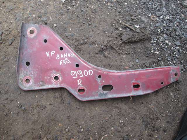 29900 Кронштейн замка кабины правый 5010211953 Рено Магнум MACK430