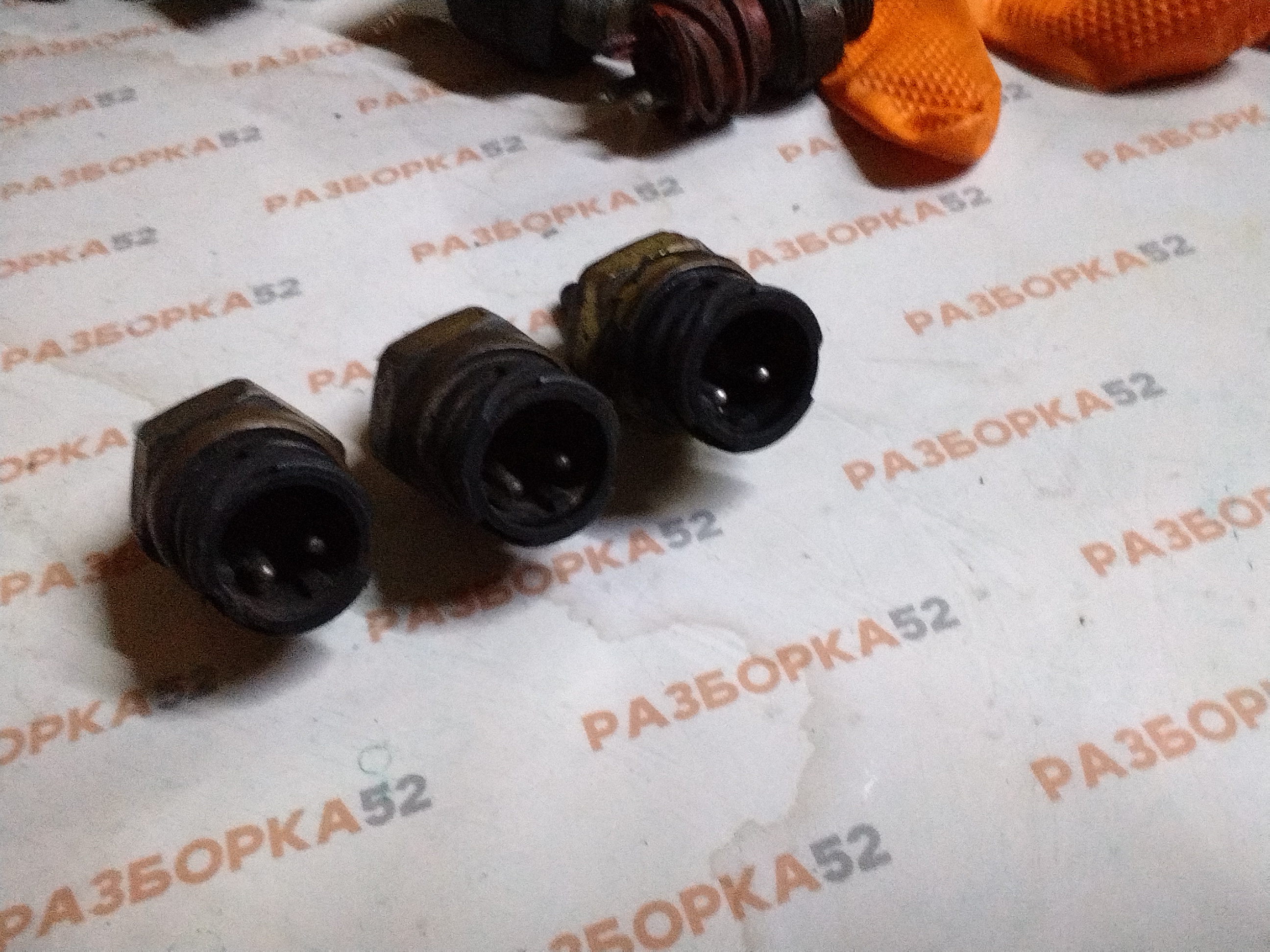 Датчик температуры нагнетаемого воздуха турбины 51274210165 329010156 215011072 122020190