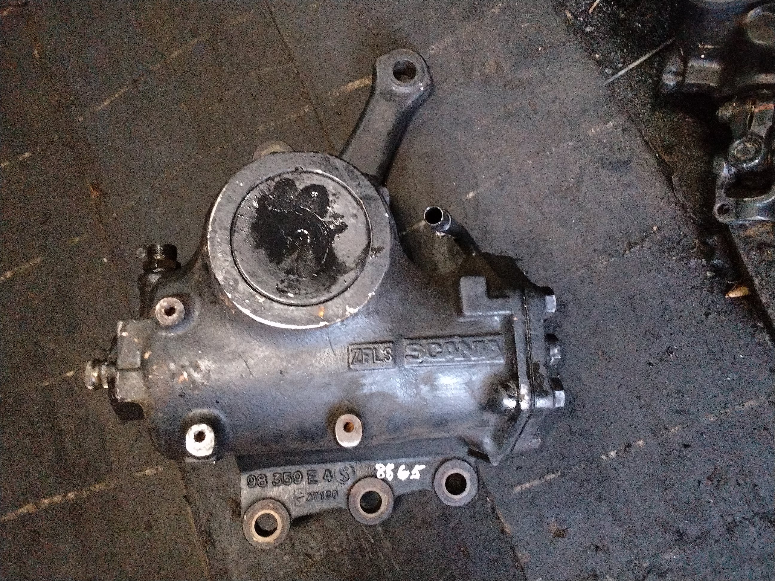 28665 ГУР 1353044 575014 1380794 573399 8098955326 Scania скания 5 серии DC1226 HPI