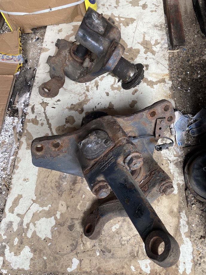 Кулак поворотный правый DAF 105/85 CF/XF