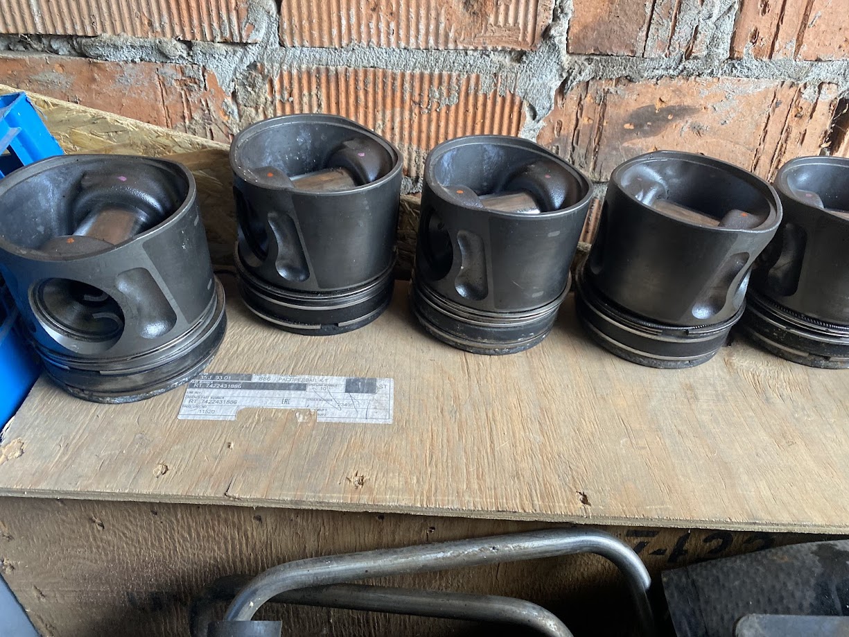 Поршень МАН TGA/TGS D2066