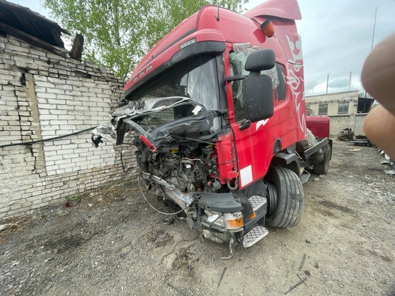 Разбираем Scania P360 DC13 PDE