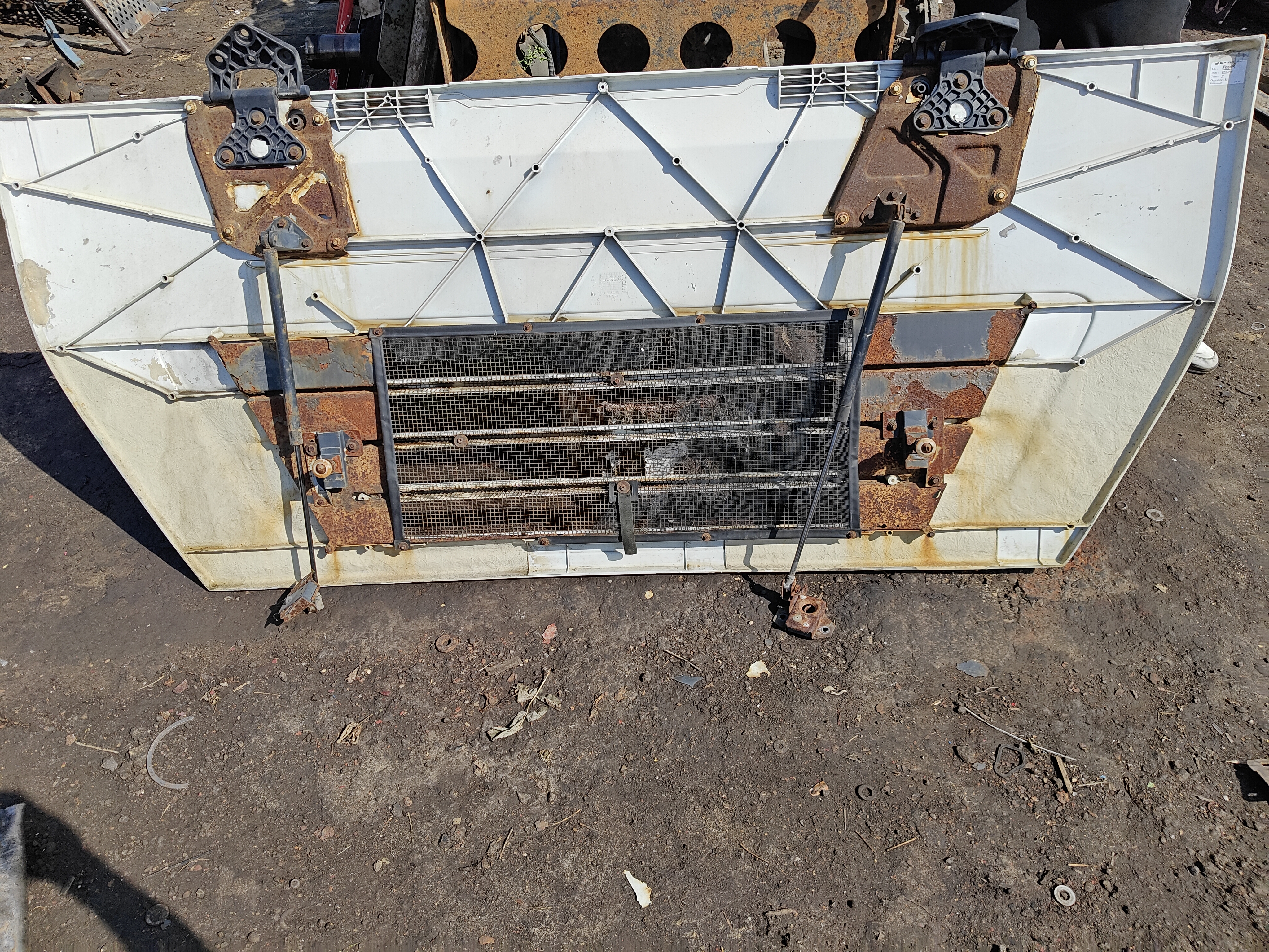 Капот Ивеко стралис 500365675