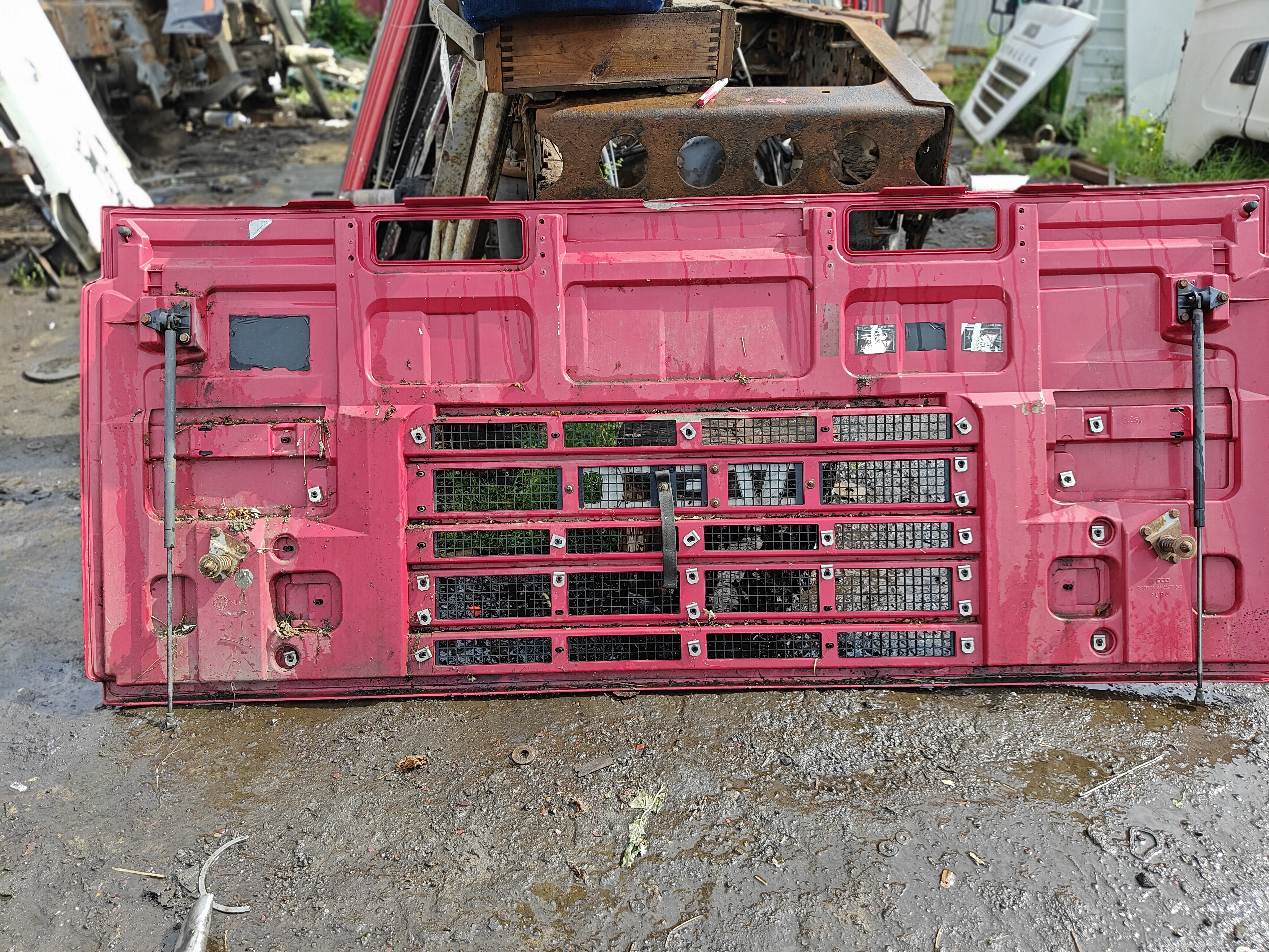 Капот IVECO Eurostar 1993-2002г. 98406978