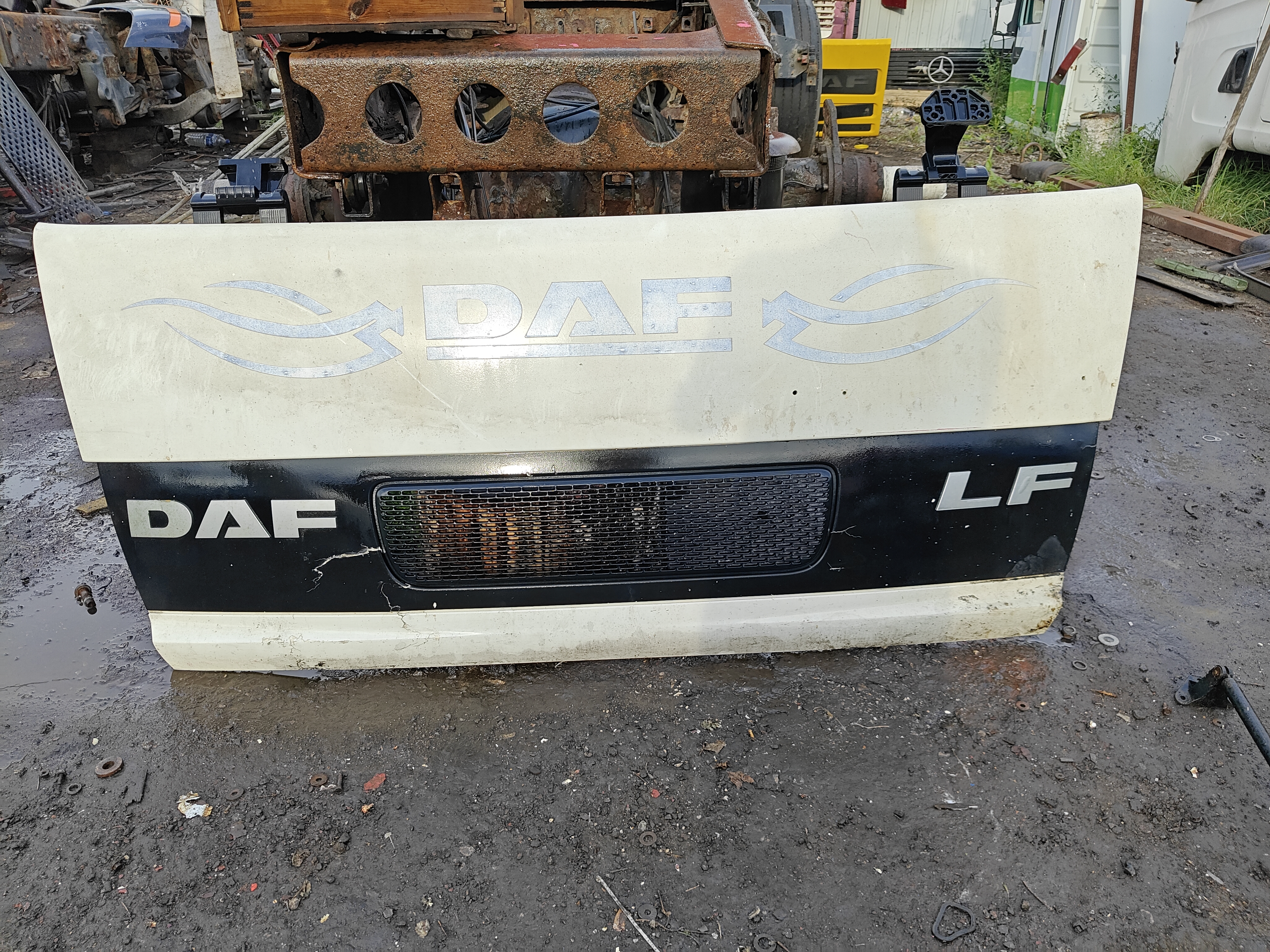 26259 DAF 55 LF даф 55лф капот 1406664 1400699 1400726