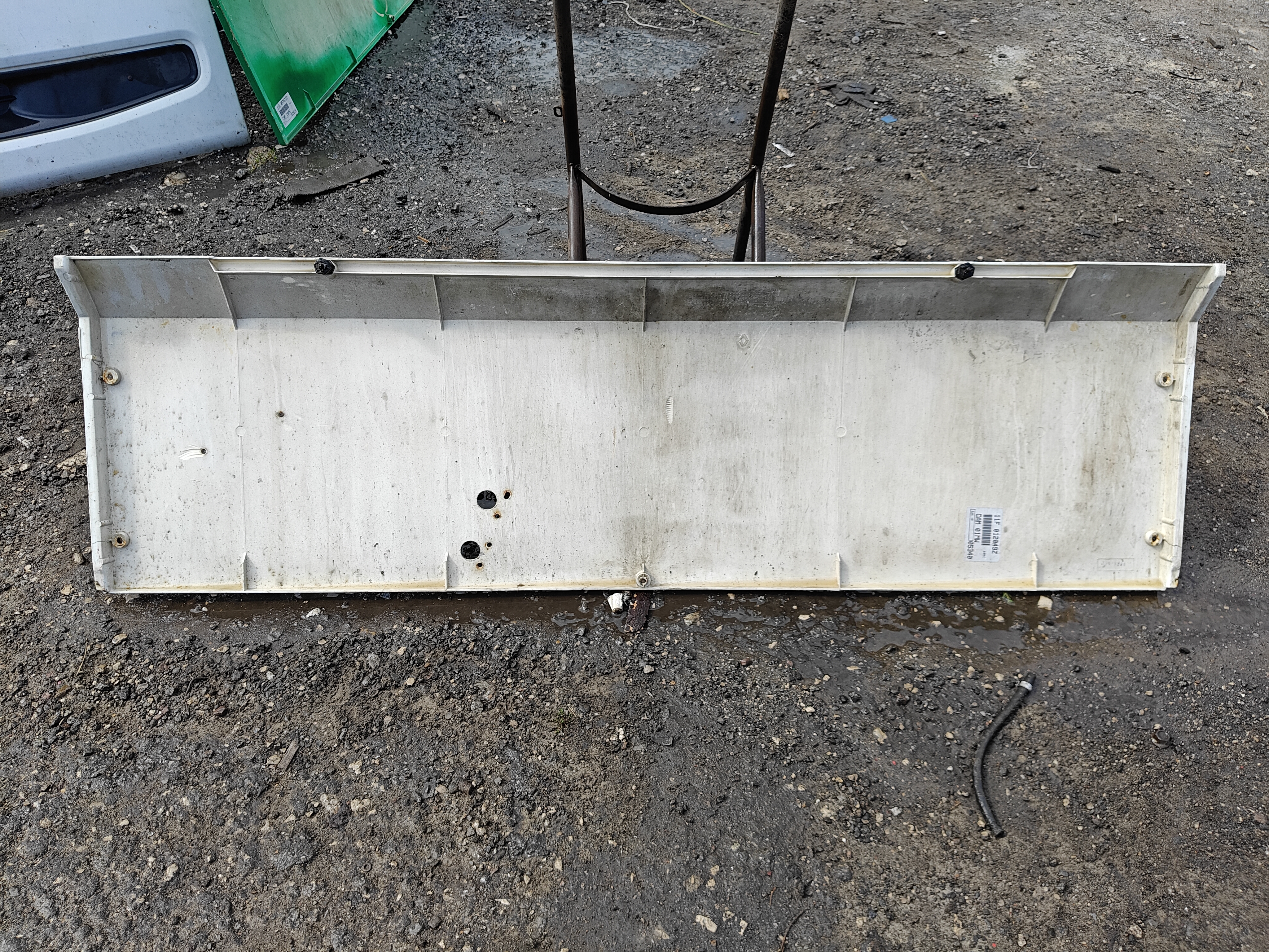 35228 5000937387 капот рено магнум