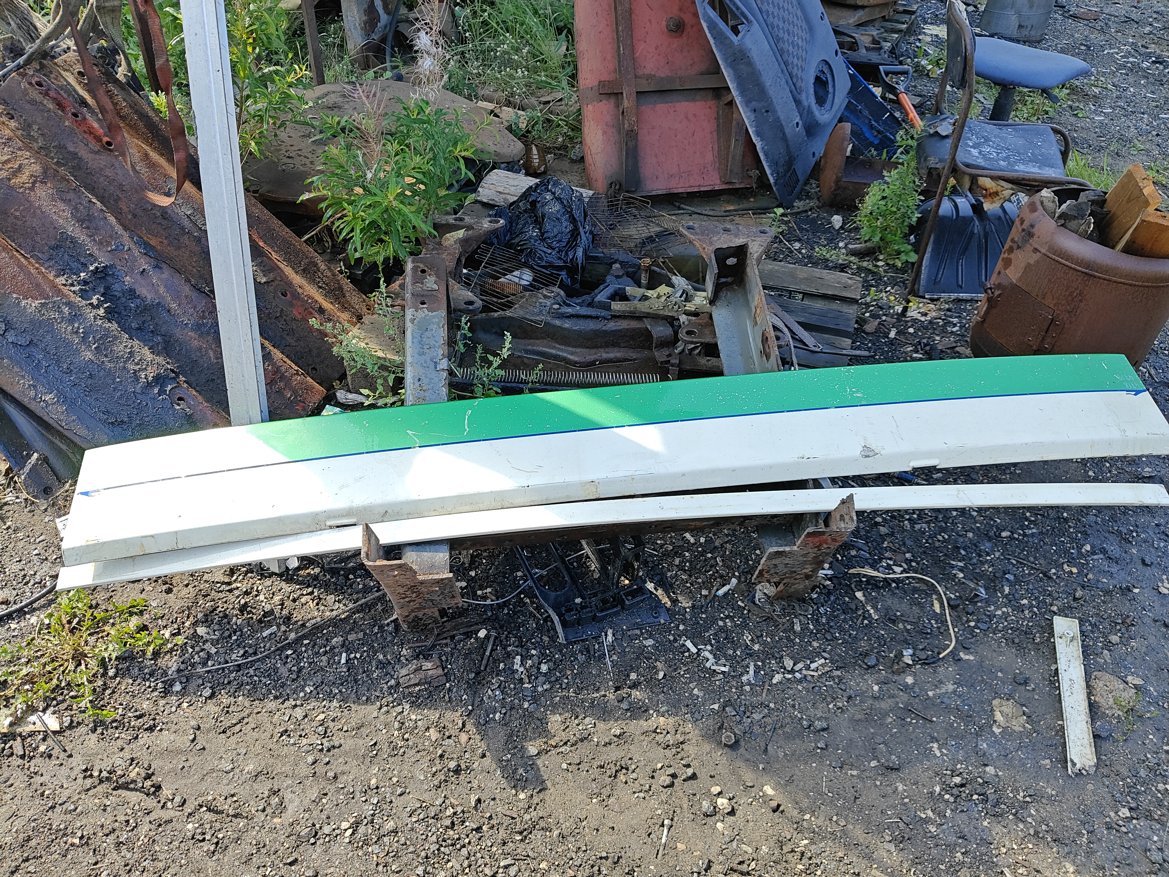 24718 накладки капота даф Daf 95 XF 1309400