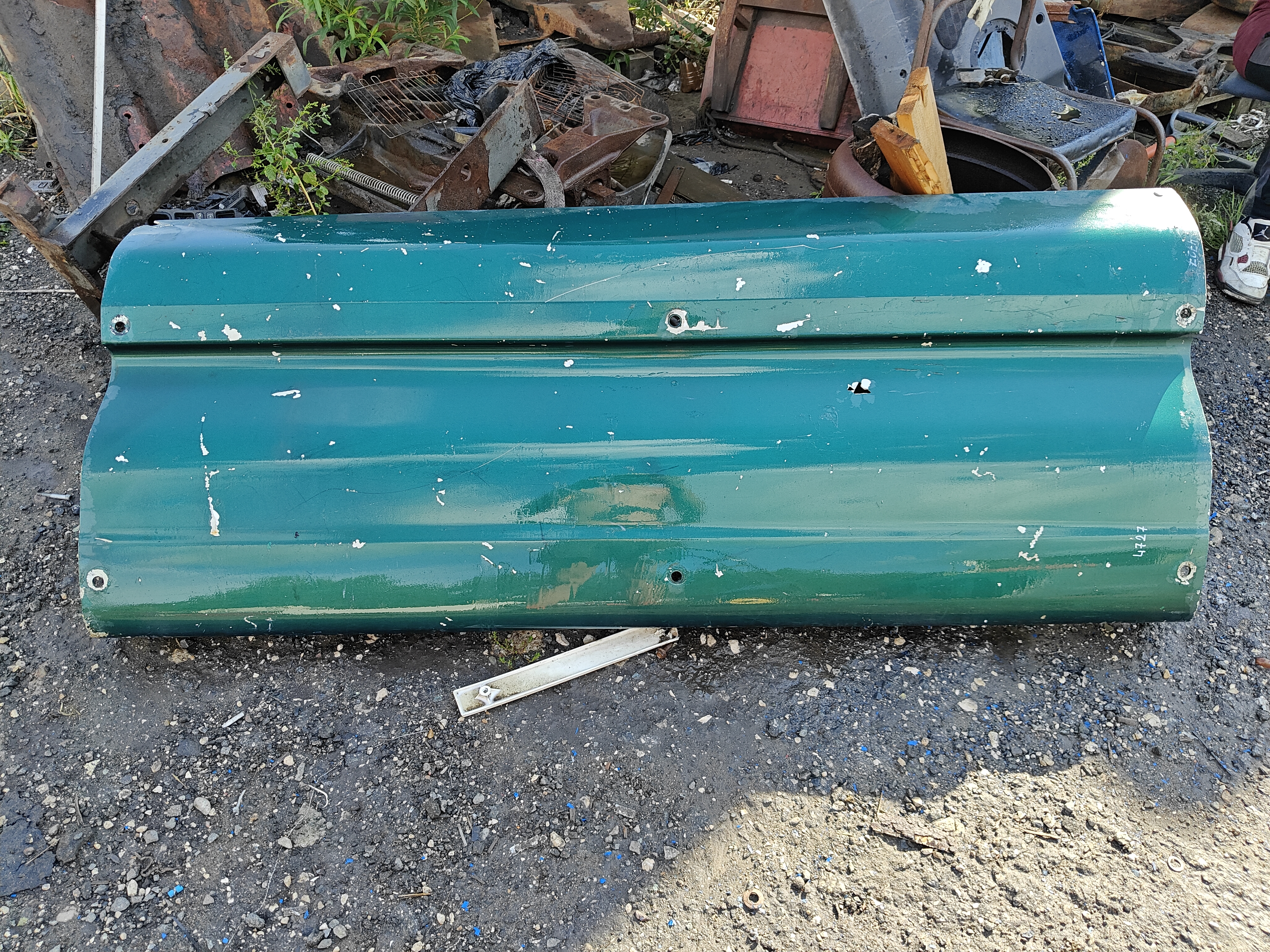 24727 Спойлер топливного бака Sterling