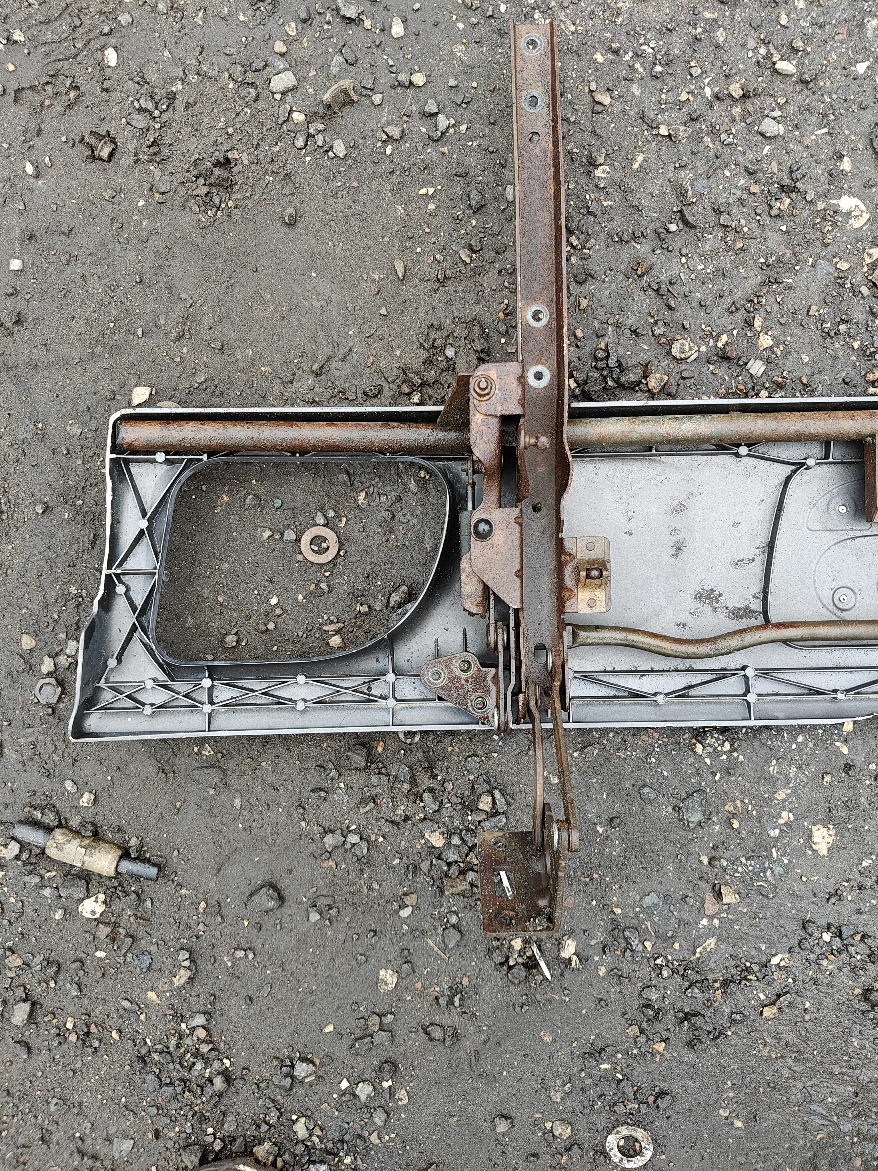 Капот Скания 4 серия с механизмом