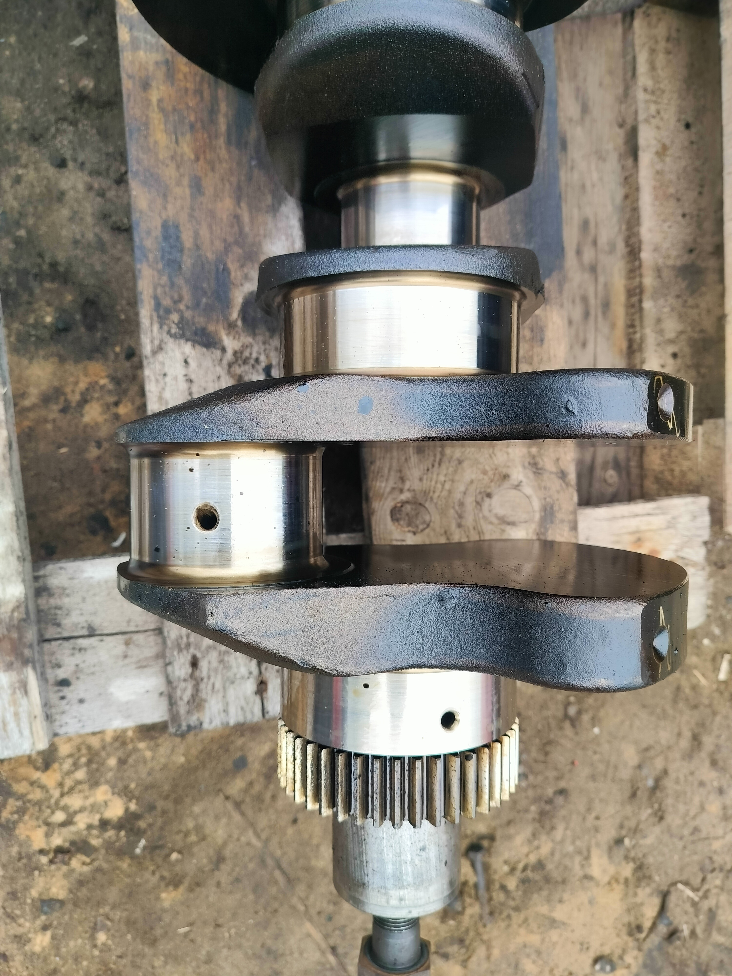 Коленвал Рено Магнум MACK430 Renault Magnum МАК430 5001834854 5140M28061 670GB245