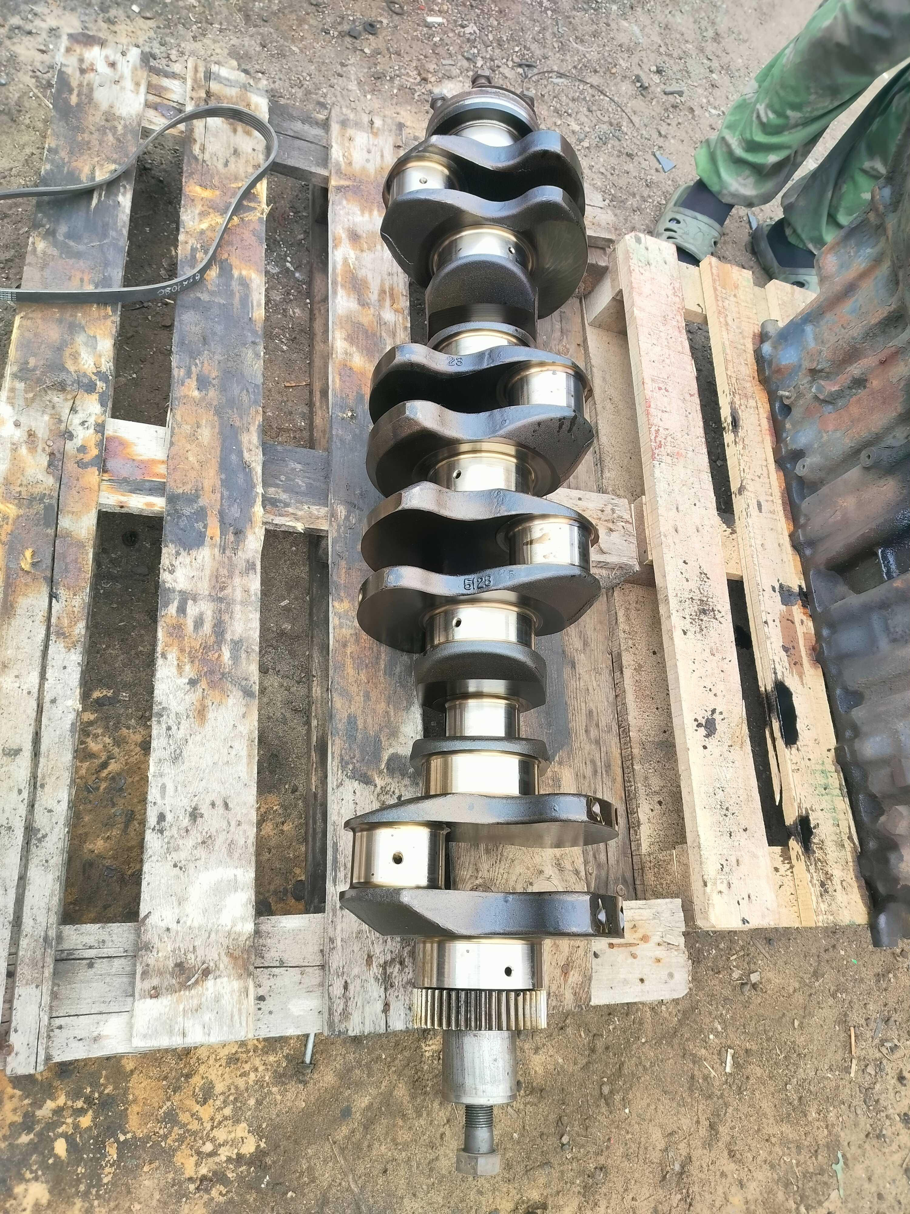 Коленвал Рено Магнум MACK430 Renault Magnum МАК430 5001834854 5140M28061 670GB245