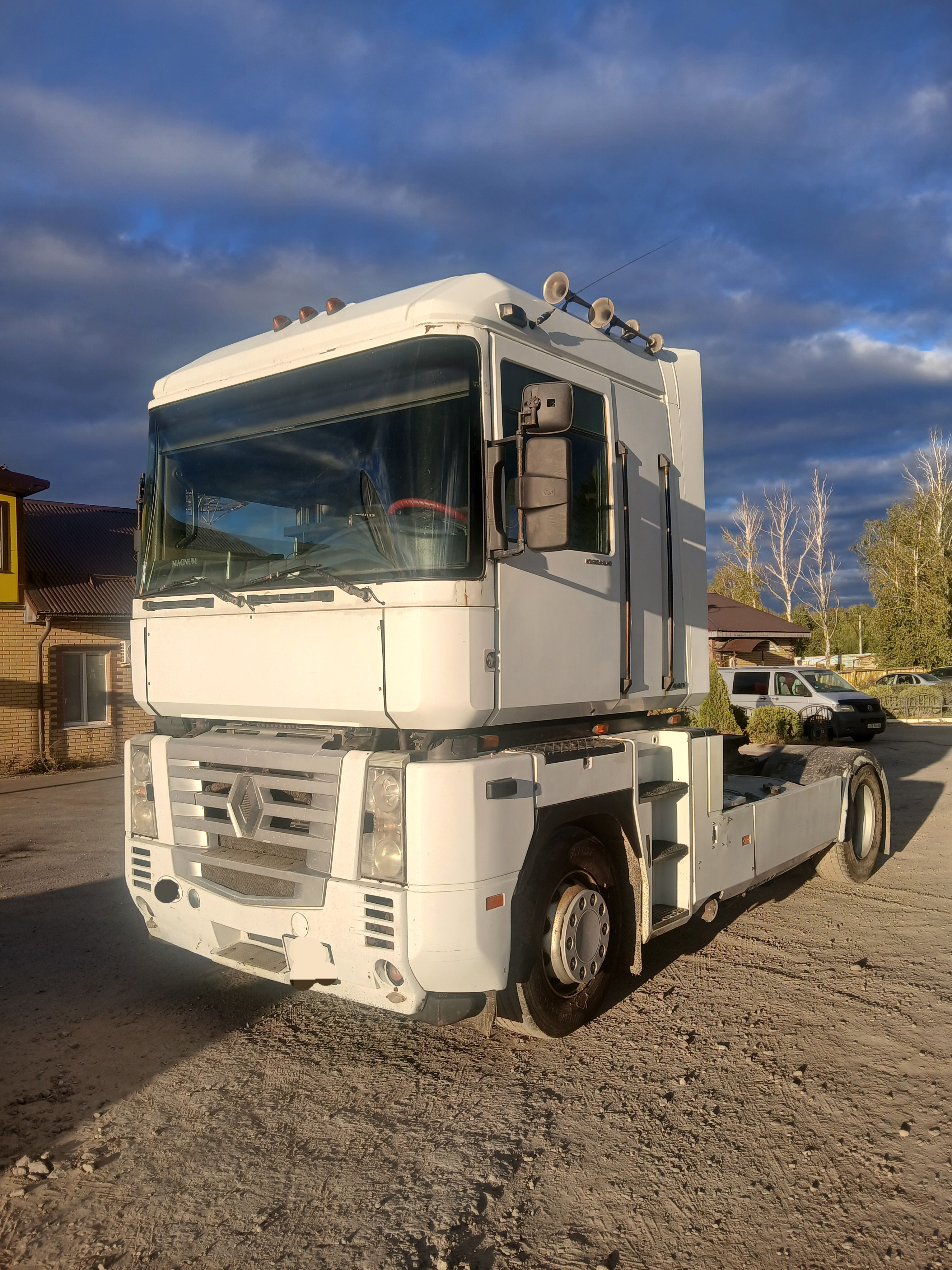 Renault Magnum e-tech 440