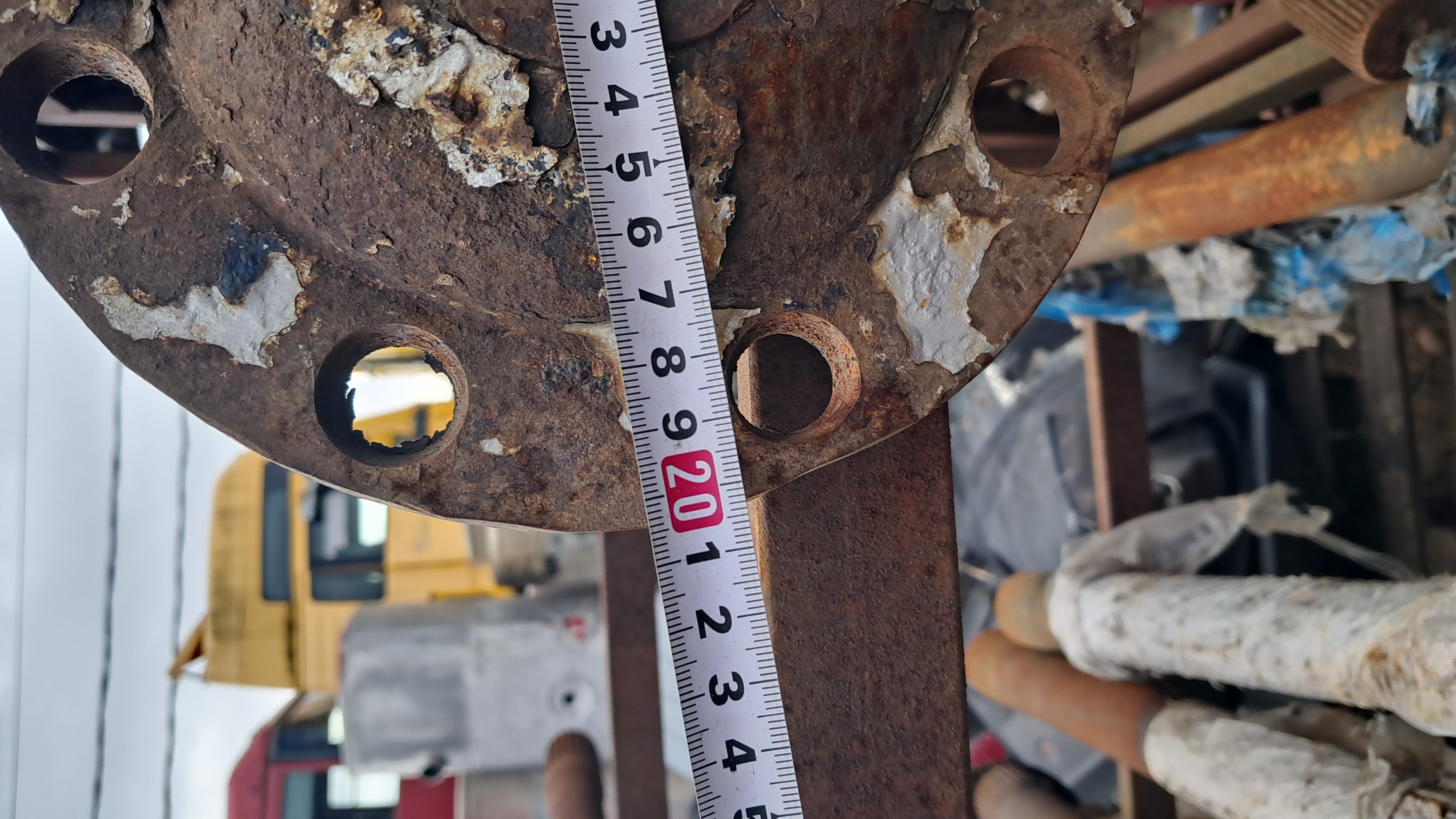 Полуось VOLVO VNM одноногая одномостовая правая 46 шлицов 110 см с блокировкой 8 отверстий