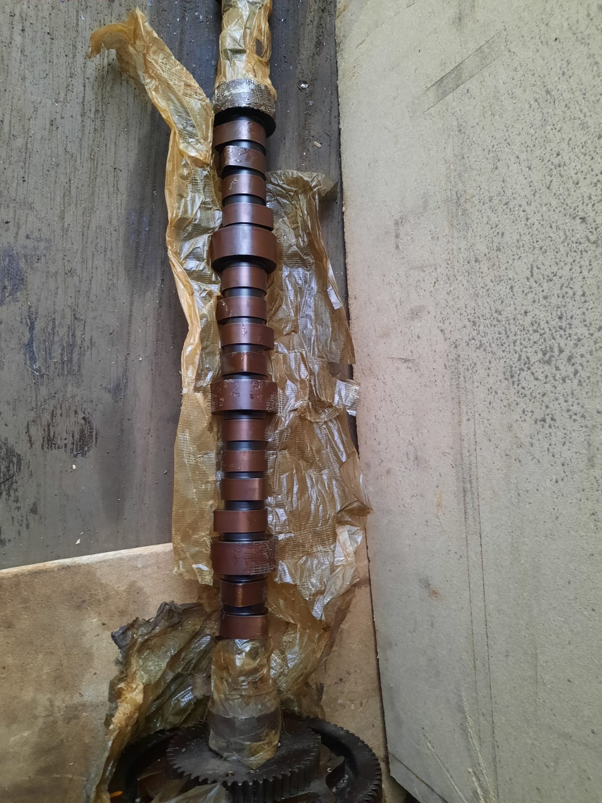 Распредвал 4030503401 mercedes-benz om403 v10 мерседес