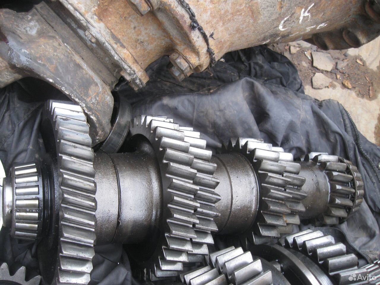 Промежуточный вал кпп 5х5 и 3х3 Скания 113