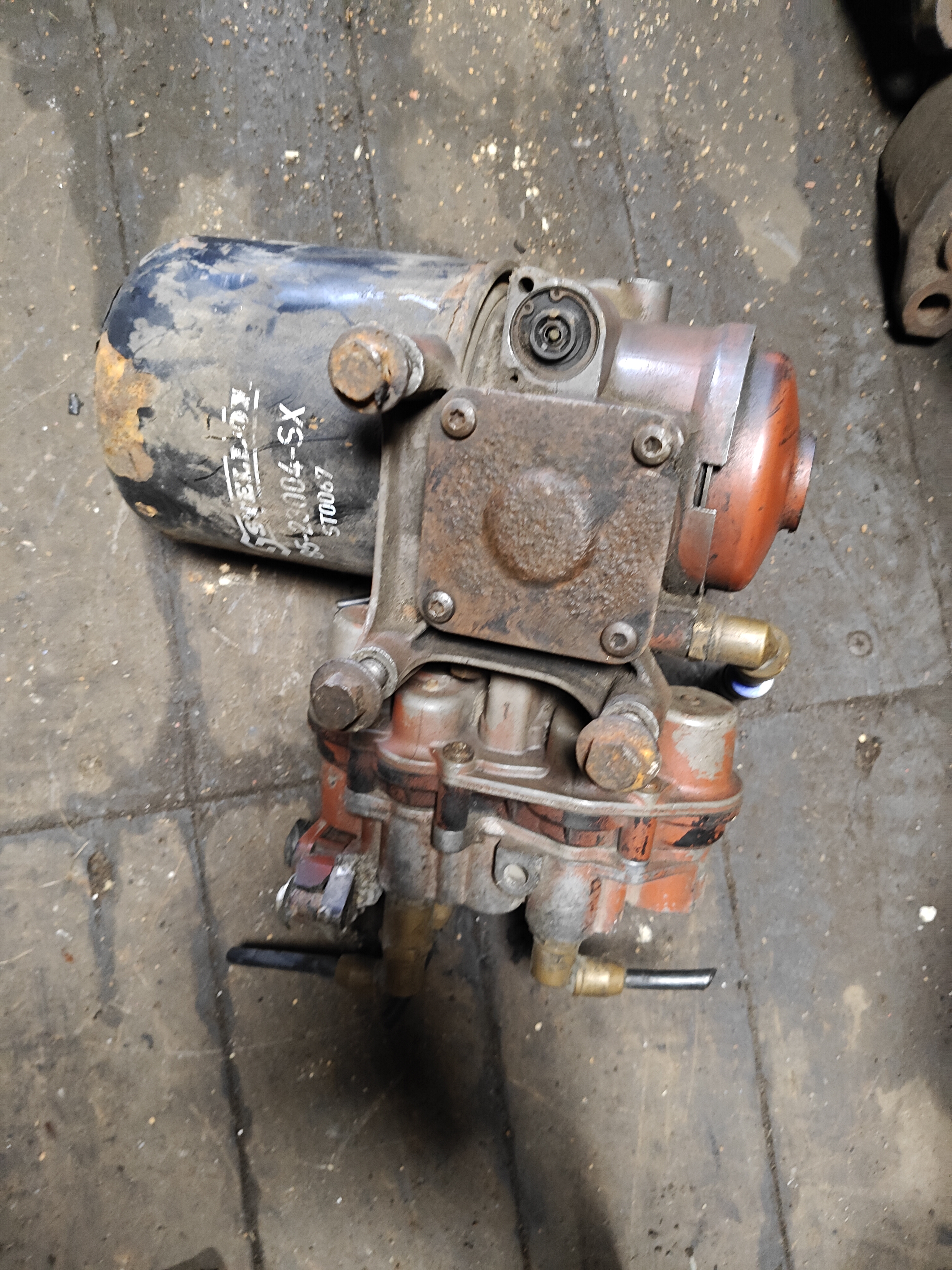 Осушитель Ивеко стралис Iveco stralis 41285095 K060707N00 ZE4501 Узел подготовки воздуха EL9002 + AE4516