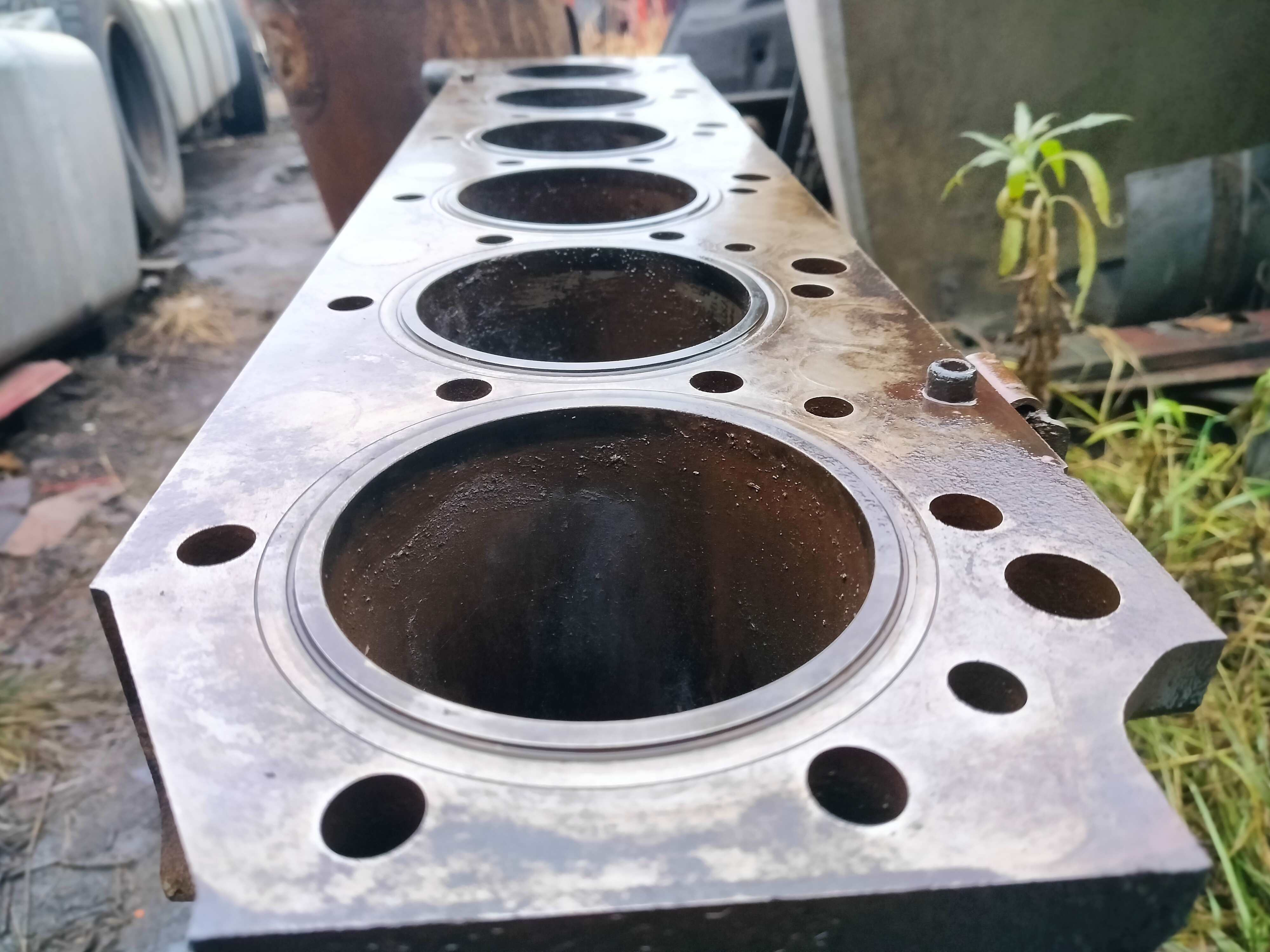 26248 Блок цилиндров DXI11 Renault Premium 7422073580