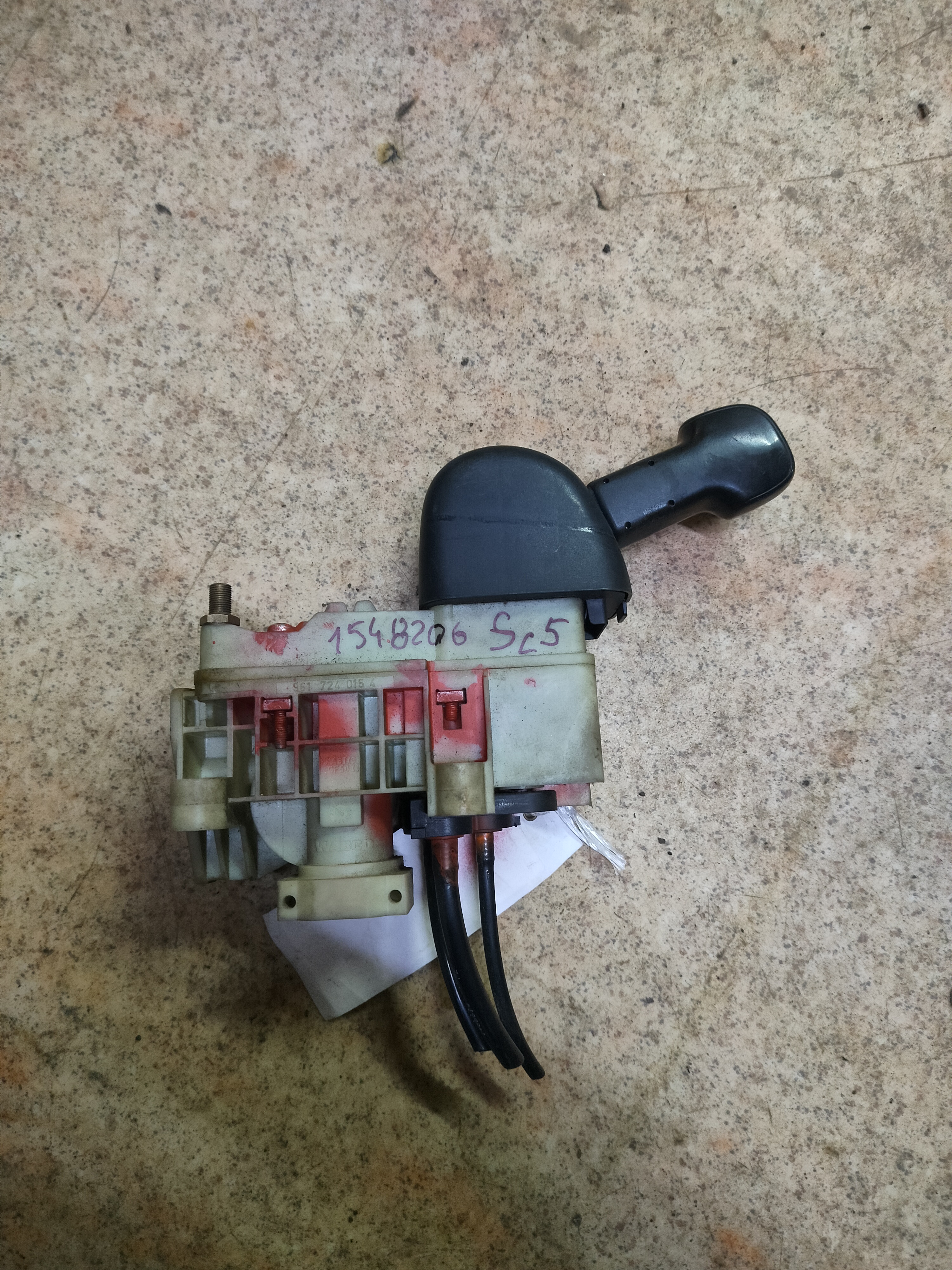 1548206 кран ручника Scania 5 серии 9617242000