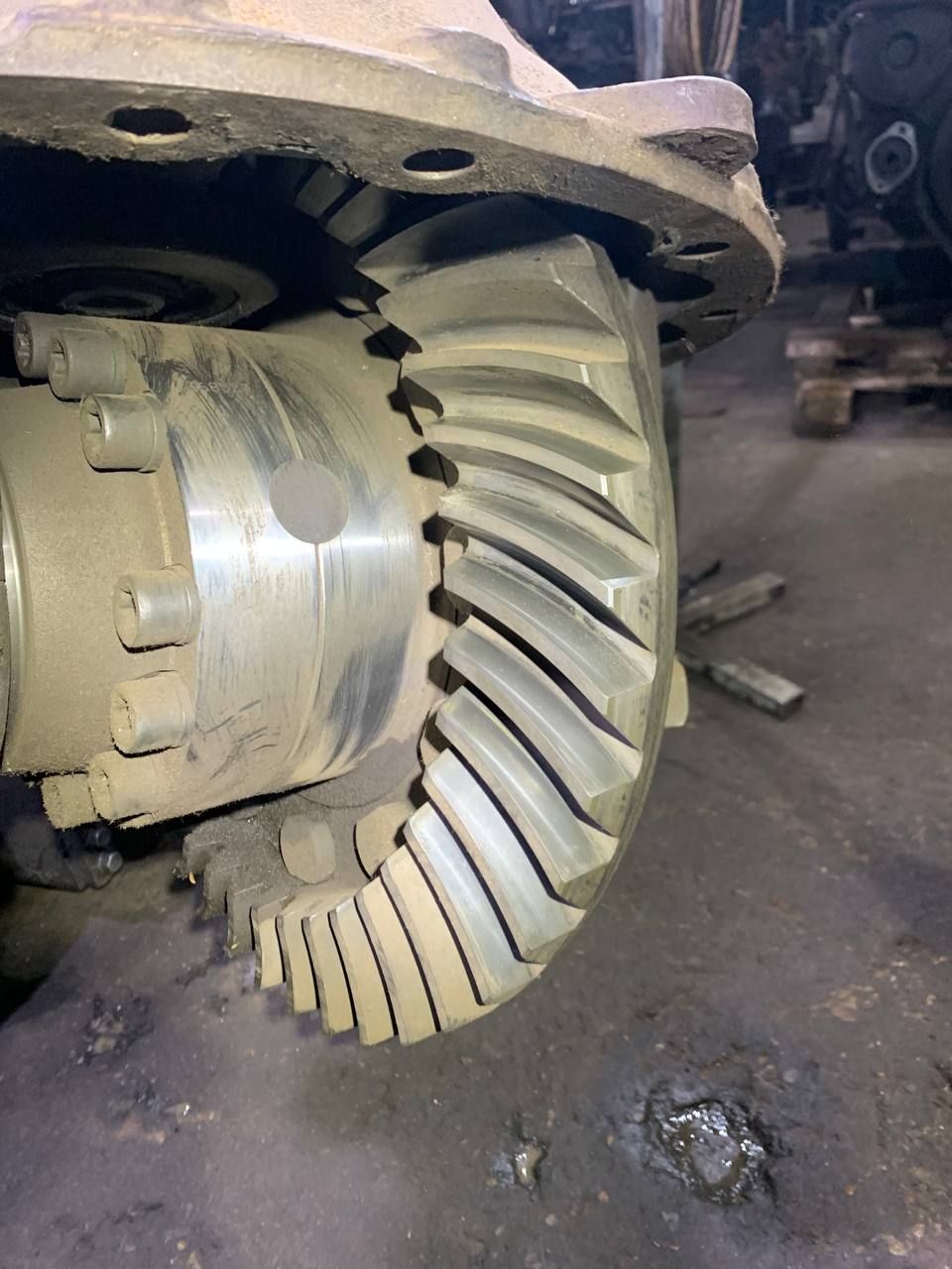 Редуктор задний SCANIA R660