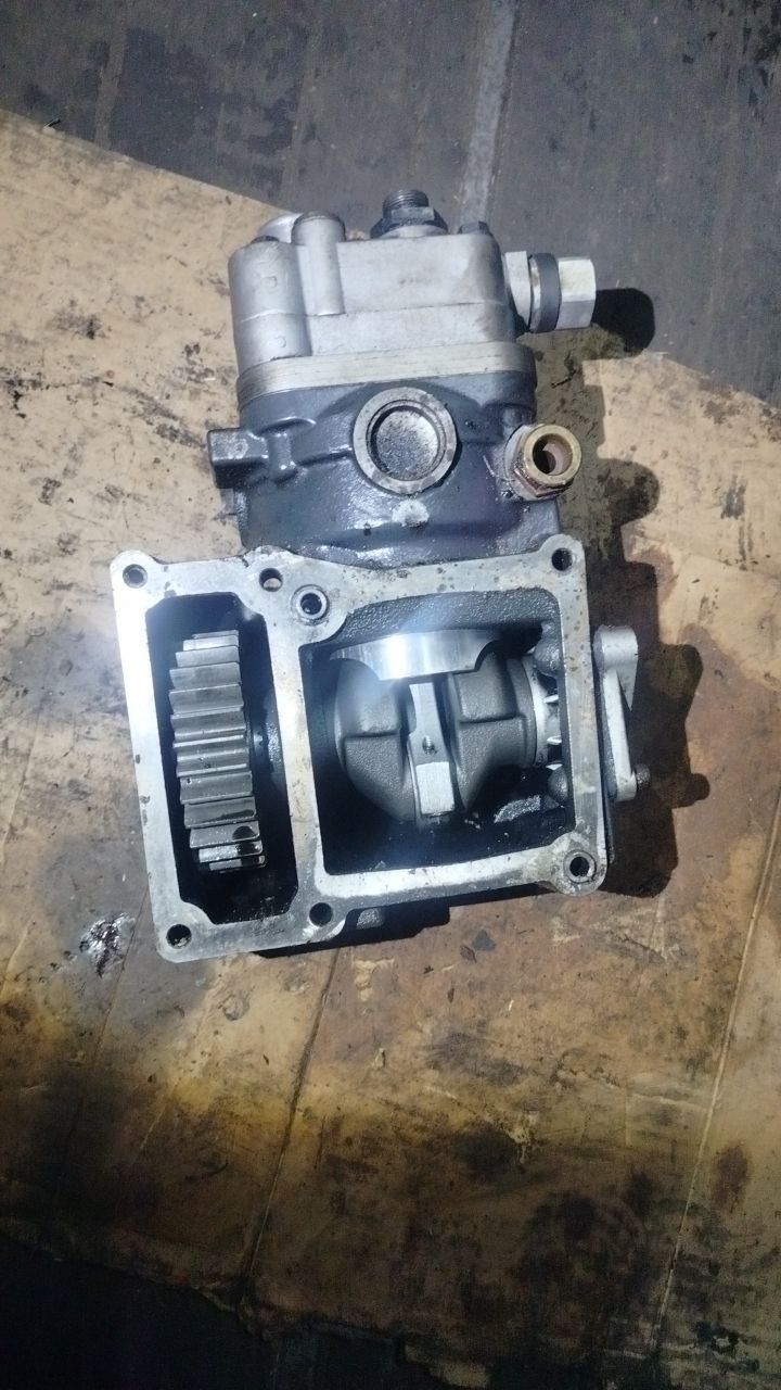 Компрессор одноцилиндровый MAN TGA