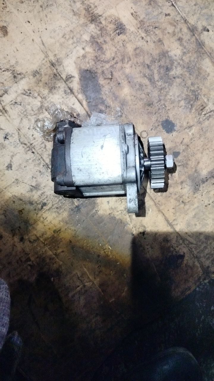 Насос ГУРа RENAULT PREMIUM DCi420