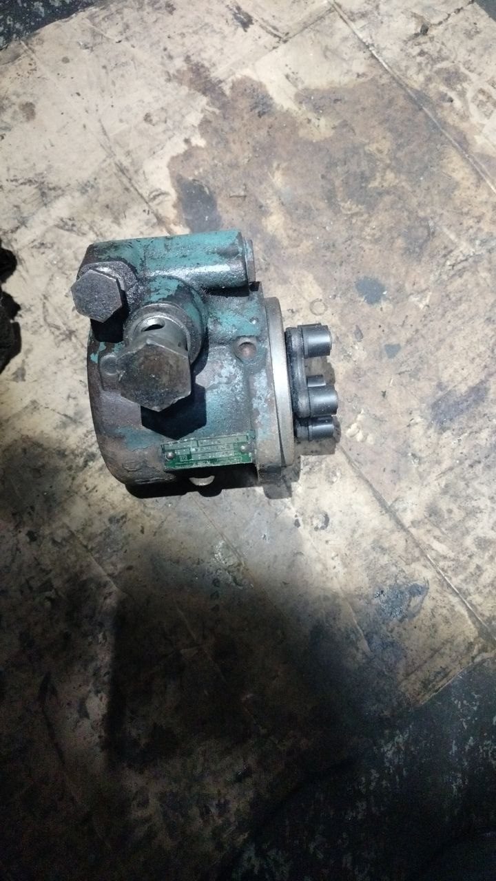 Насос ГУРа SCANIA 113