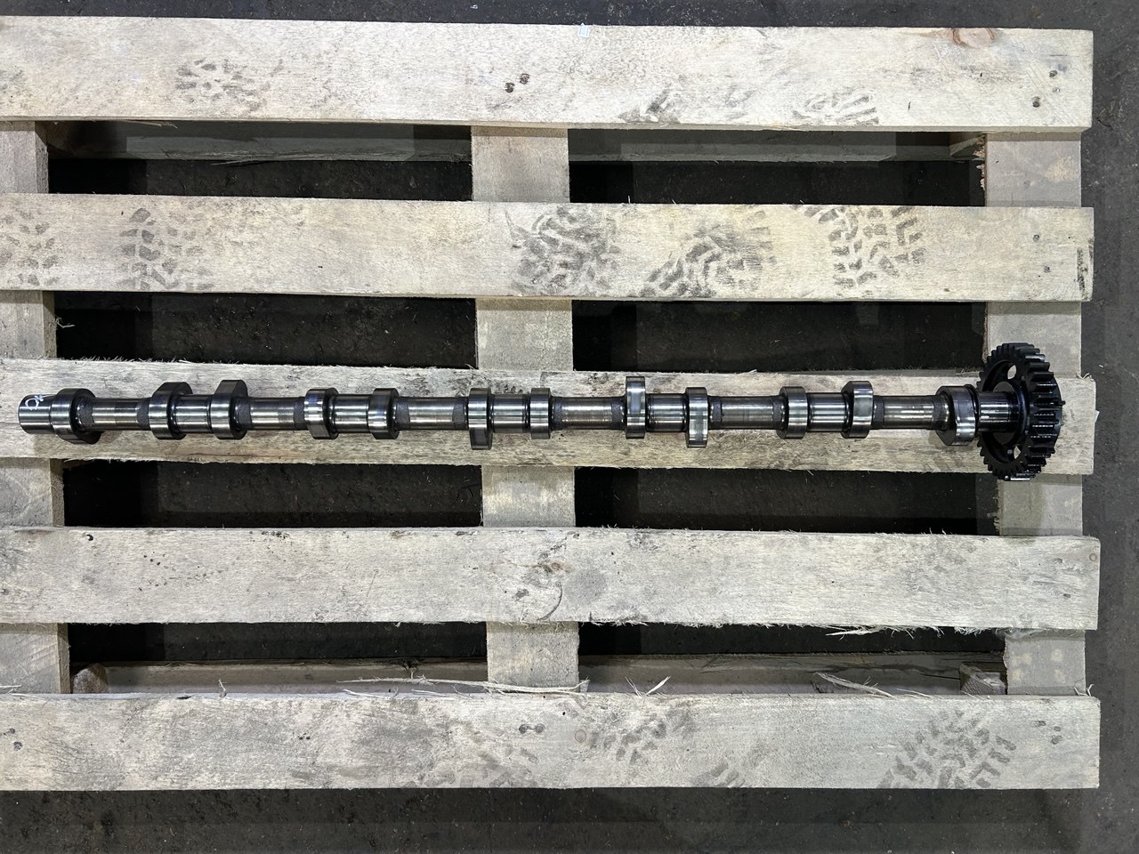 Распредвал MAN D20 51044016050