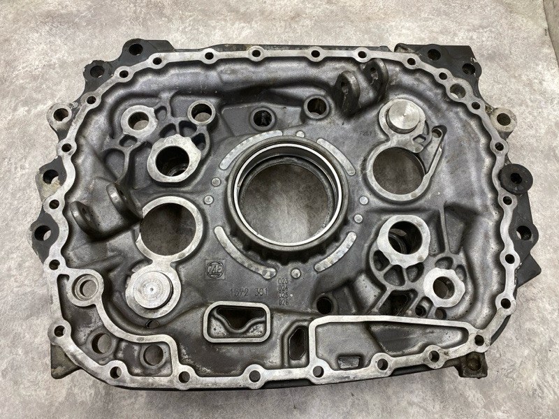 Проставка корпуса КПП ZF Traxon