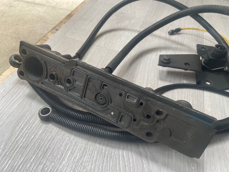 Блок клапанов КПП ZF Ecosplit DAF XF 105.460 (б/у)