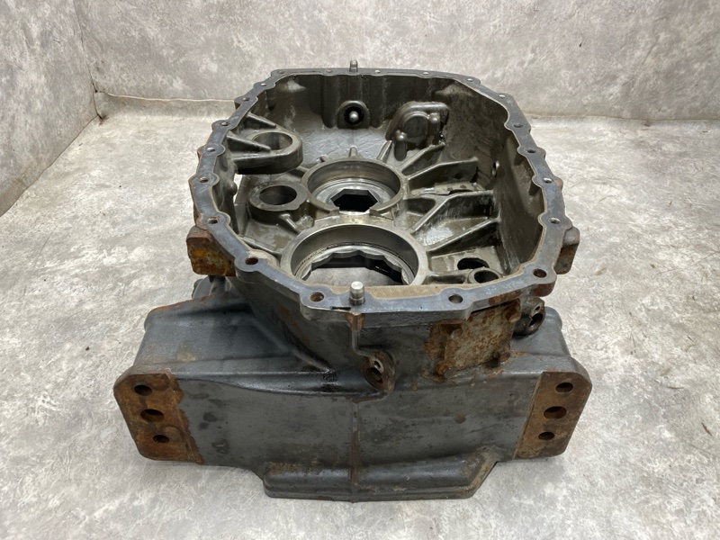 Средний Корпус КПП Scania P/G/R/T (б/у)