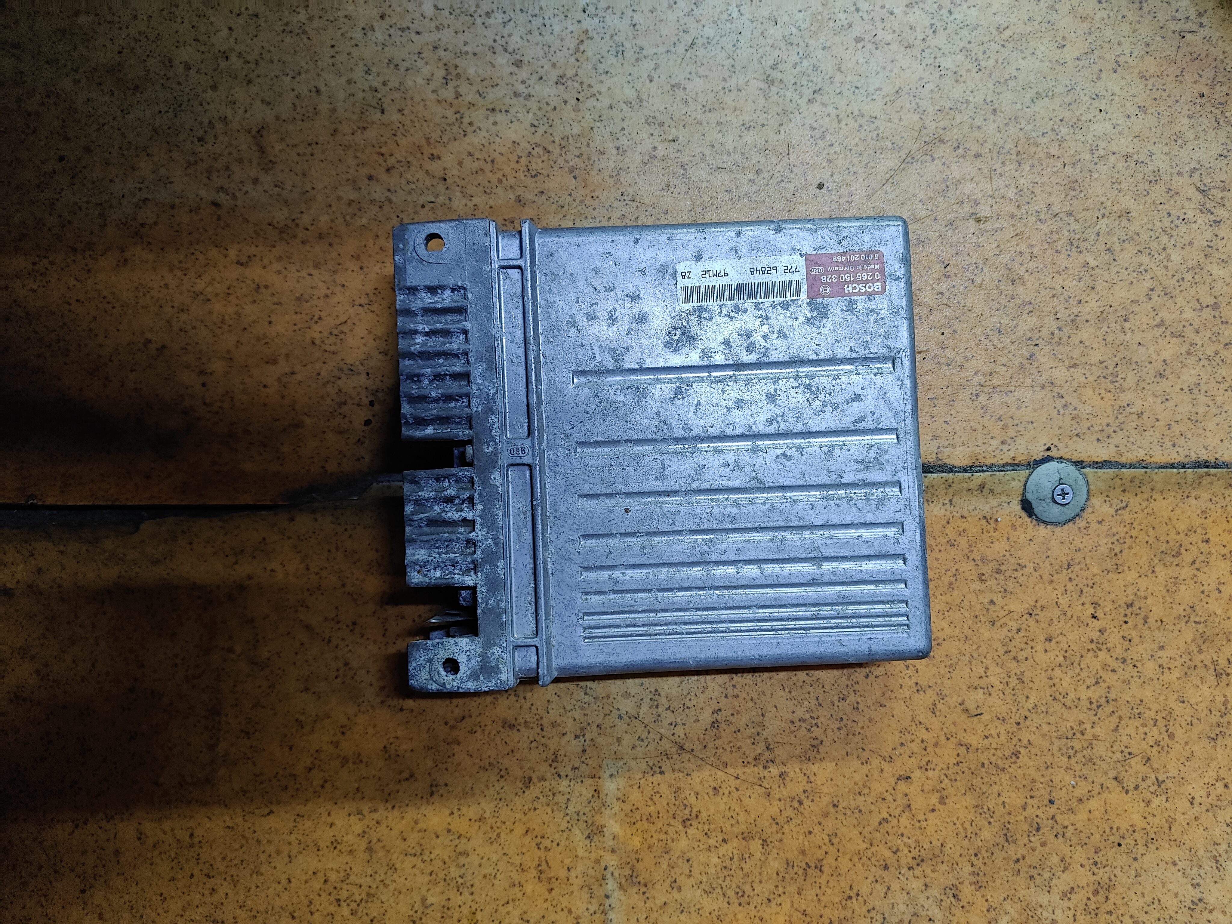 электронный блок ABS Bosch 0265150328 5010201469  RENAULT Magnum Premium