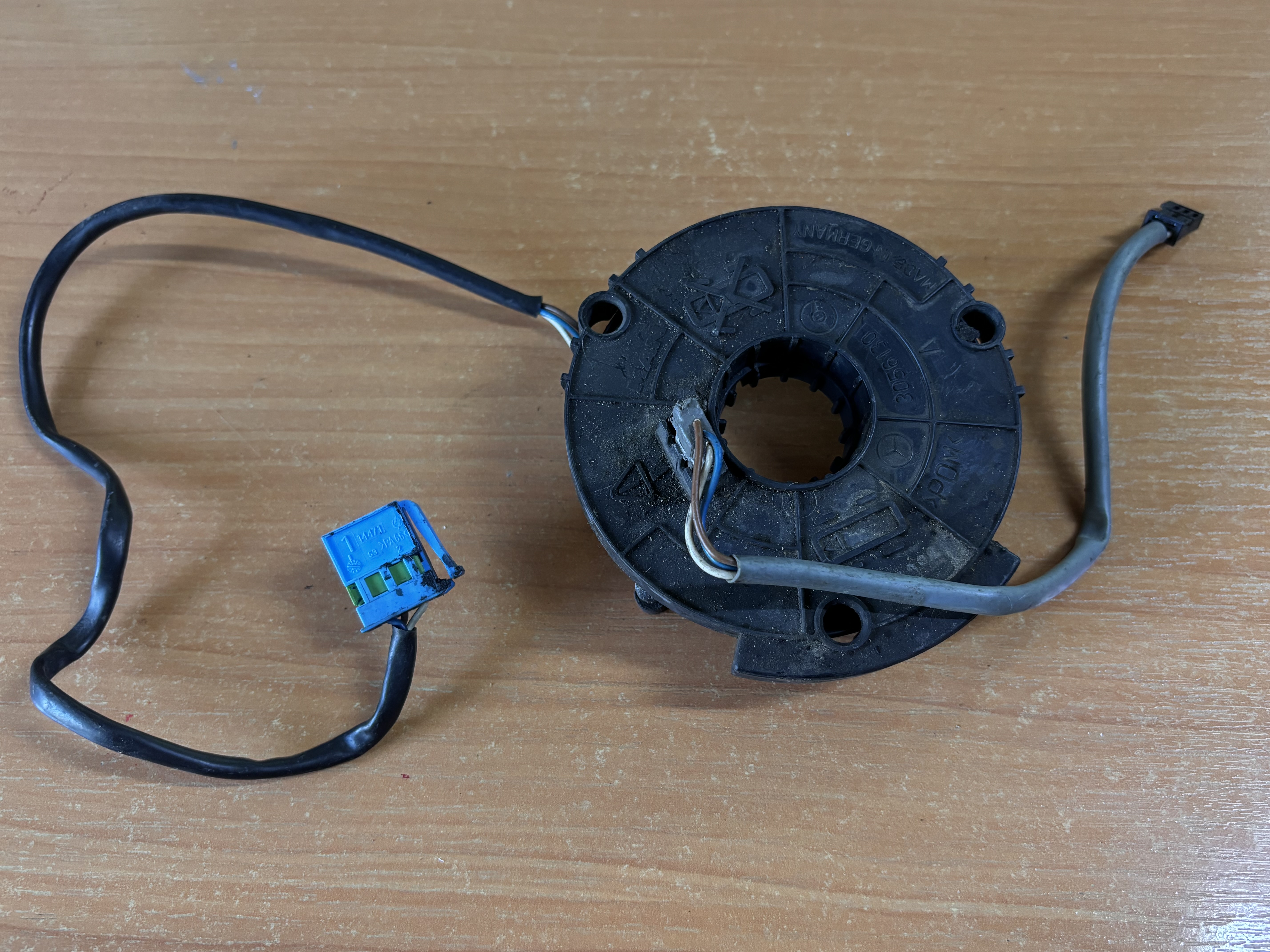 Шлейф подрулевой Механизм подрулевой SRS ленточный 81464306026 3056130 Ман MAN TGA TGX TGS