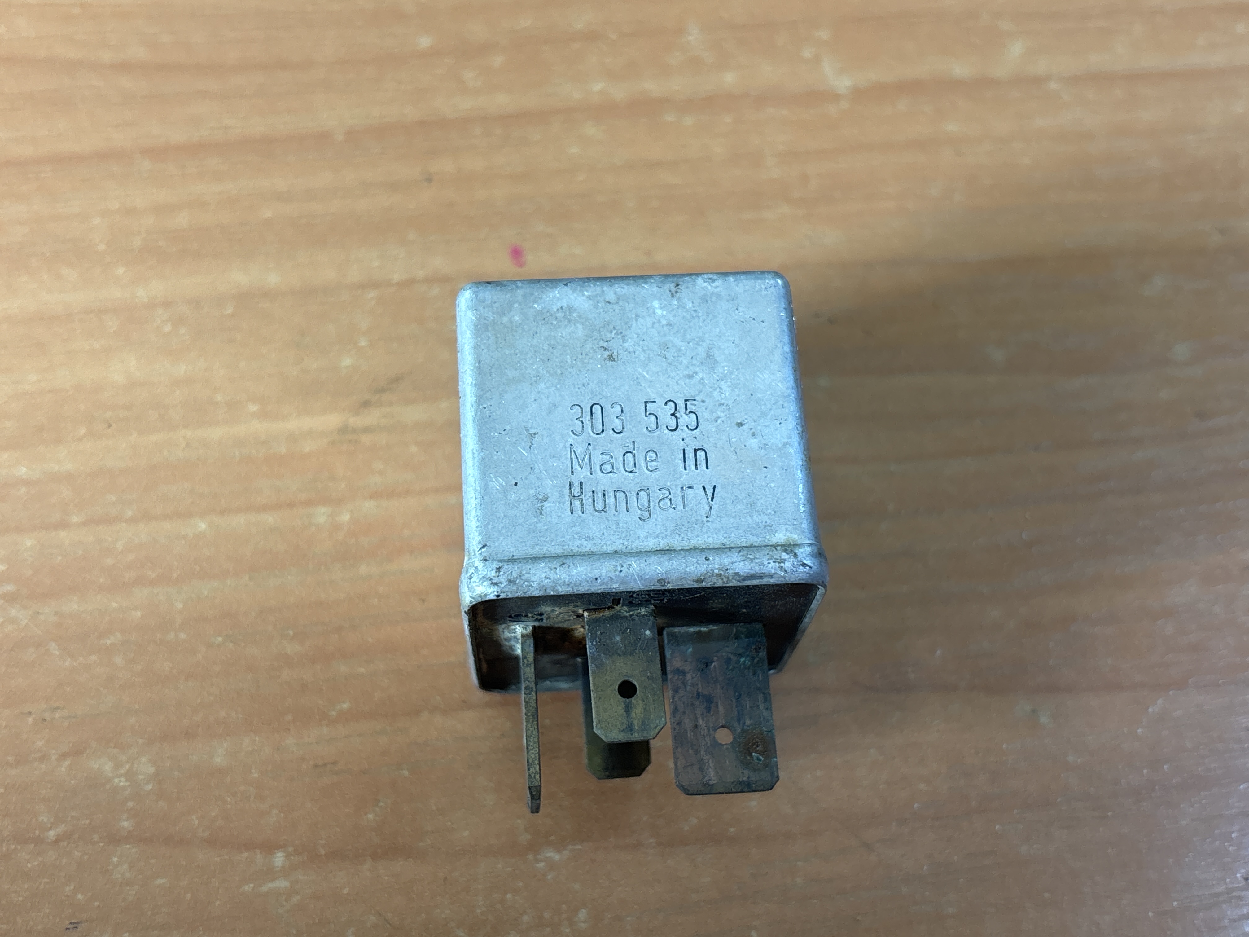 Реле Скания Scania 2,3,4-serie 899919 303535 24V 70A