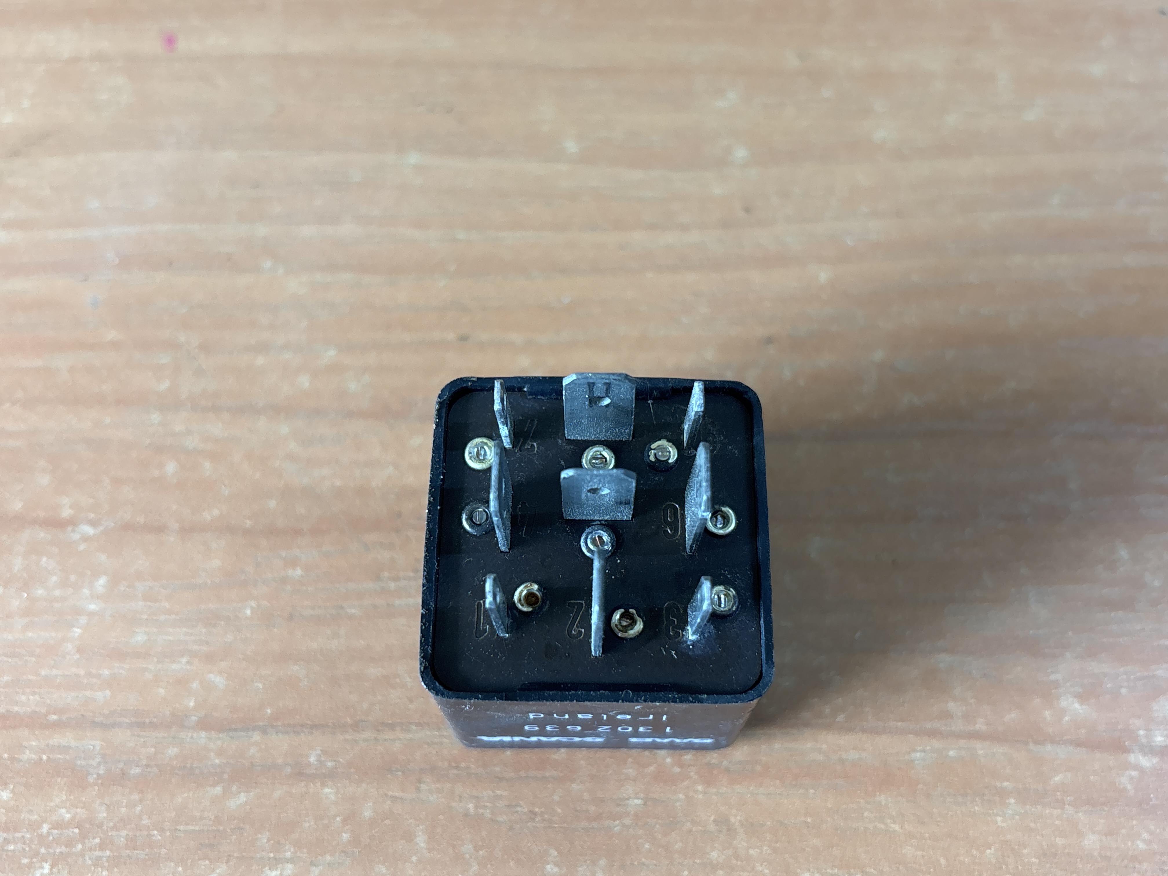 Реле Диодный блок Скания 4 Scania 4-series 1302639 897196